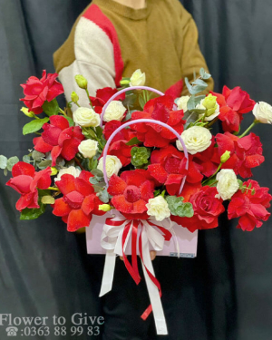 Giỏ hoa hồng tươi-red love-HT285