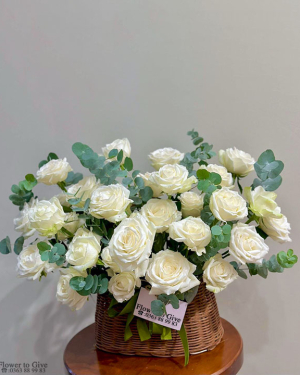 Giỏ hồng trắng xinh xinh-HT91