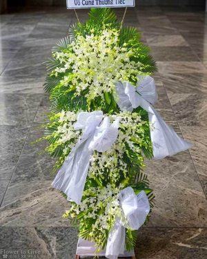 Kệ tang lễ-kính viếng trắng hiện đại-HT156