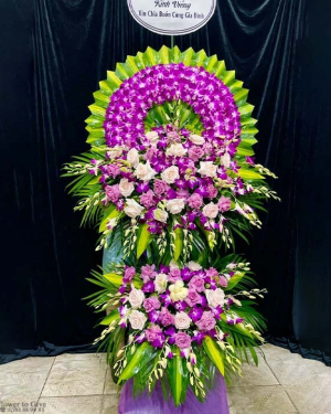 Lẵng hoa kính viếng màu tím-HT157