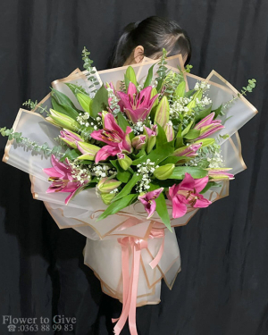 Bó hoa ly xinh tặng nhân dịp-HT297
